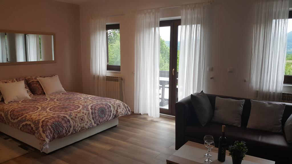 House Tudic Apartment Dreznik Grad Luaran gambar
