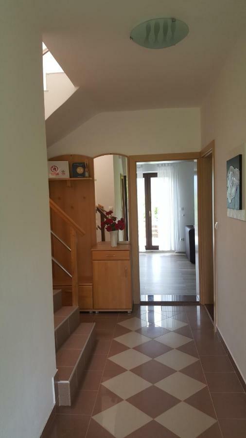 House Tudic Apartment Dreznik Grad Luaran gambar